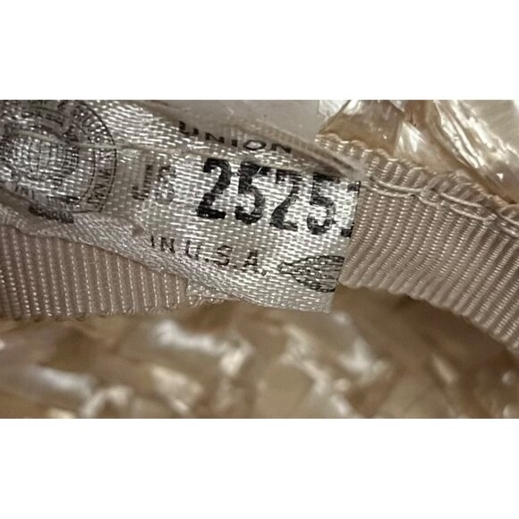 Vintage Women’s Straw Hat – Union Made USA – Woven Raffia with Ribbon - Picture 3 of 5